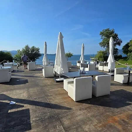 Charlotte Emozioni Vista Lago, Centro E Giri In Battello Appartement *