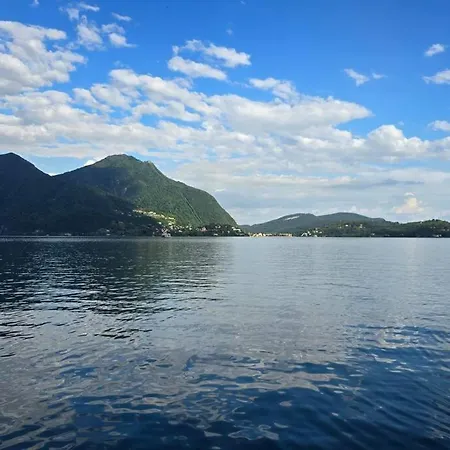 Charlotte Emozioni Vista Lago, Centro E Giri In Battello *