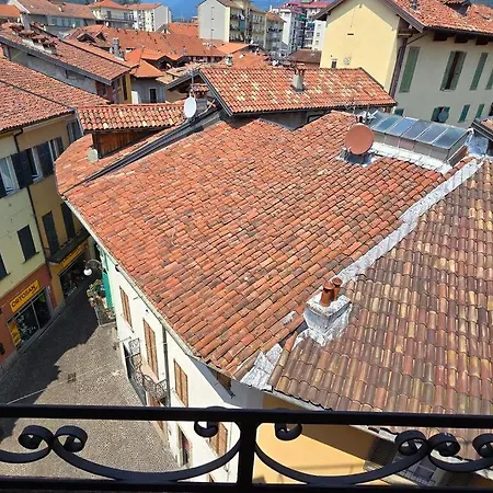 Charlotte Emozioni Vista Lago, Centro E Giri In Battello Appartement