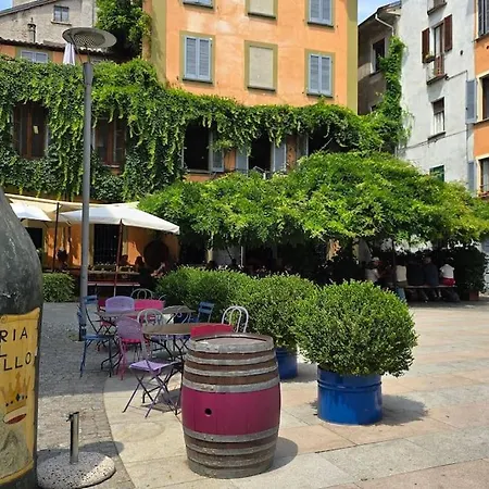 Appartement Charlotte Emozioni Vista Lago, Centro E Giri In Battello