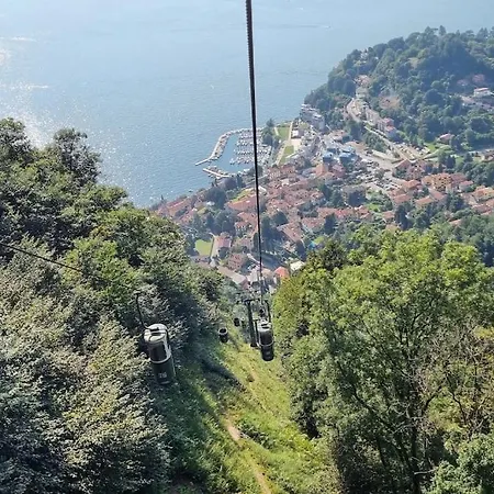 Appartement Charlotte Emozioni Vista Lago, Centro E Giri In Battello *