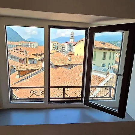 Charlotte Emozioni Vista Lago, Centro E Giri In Battello Appartement