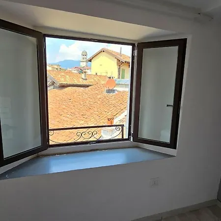 Charlotte Emozioni Vista Lago, Centro E Giri In Battello Appartement