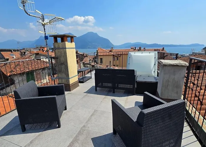 Charlotte Emozioni Vista Lago, Centro E Giri In Battello *