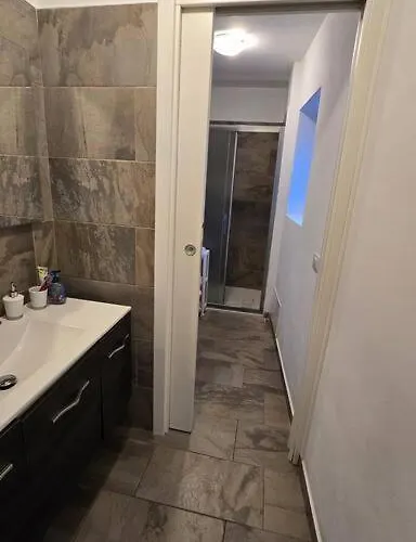 Apartament Charlotte Emozioni Vista Lago, Centro E Giri In Battello