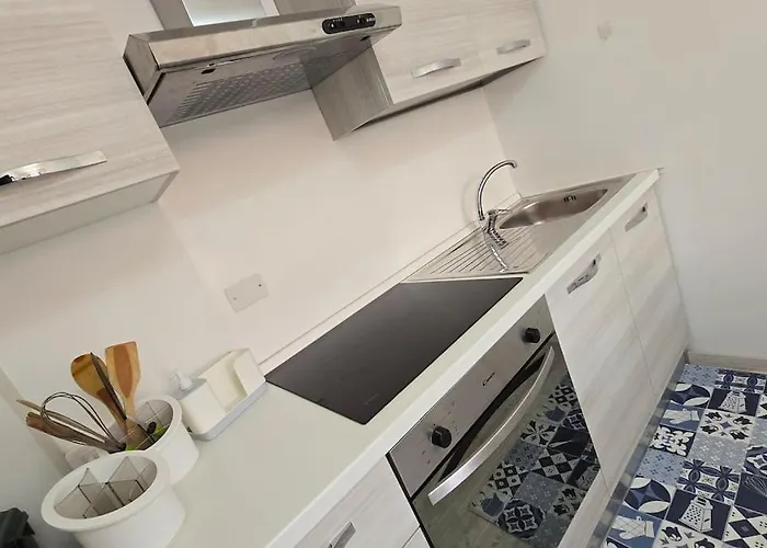 Charlotte Emozioni Vista Lago, Centro E Giri In Battello *