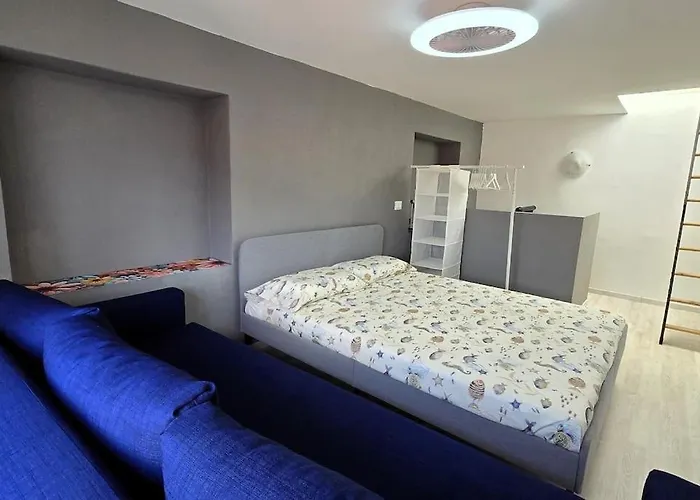 Apartament Charlotte Emozioni Vista Lago, Centro E Giri In Battello