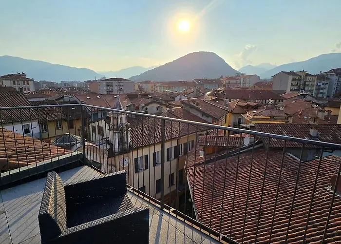 Charlotte Emozioni Vista Lago, Centro E Giri In Battello