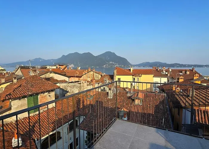 Apartament Charlotte Emozioni Vista Lago, Centro E Giri In Battello