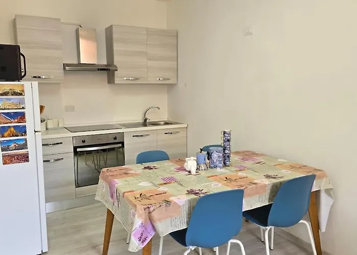 Apartament Charlotte Emozioni Vista Lago, Centro E Giri In Battello *